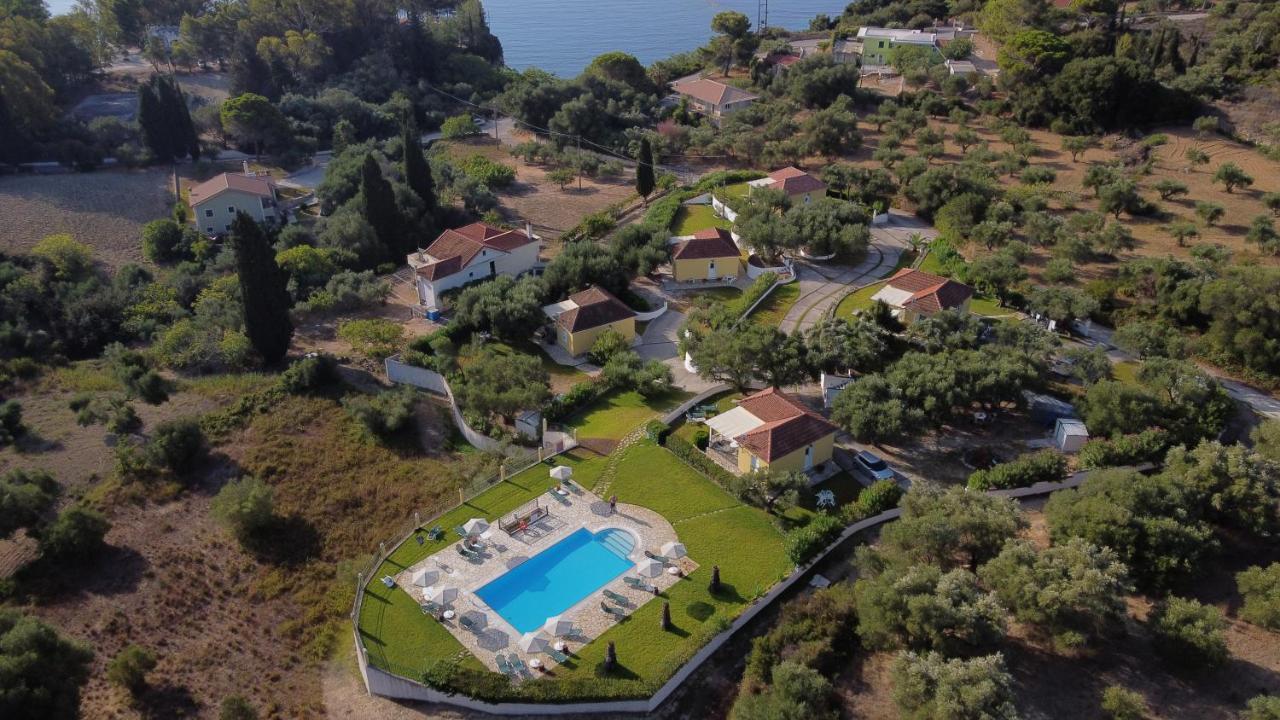 Thermanti Villas สปาร์เชีย ภายนอก รูปภาพ