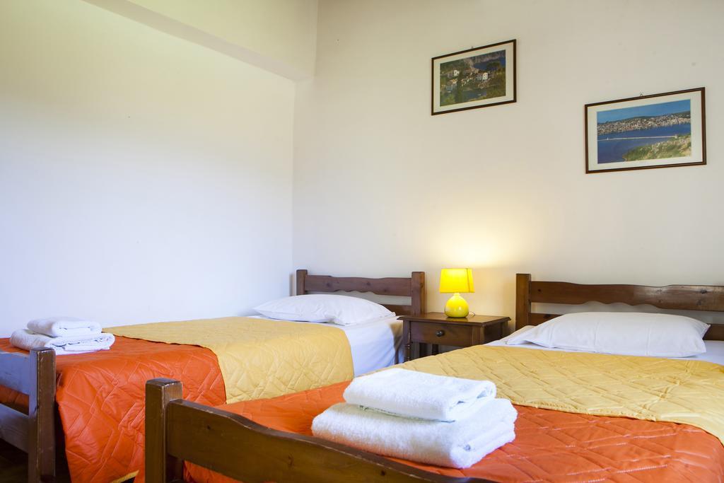 Thermanti Villas สปาร์เชีย ภายนอก รูปภาพ