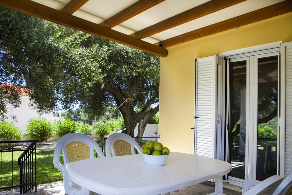 Thermanti Villas สปาร์เชีย ภายนอก รูปภาพ