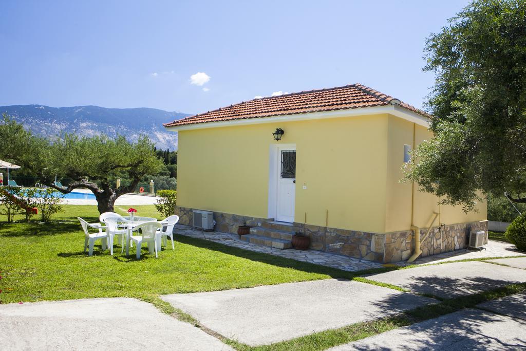 Thermanti Villas สปาร์เชีย ภายนอก รูปภาพ